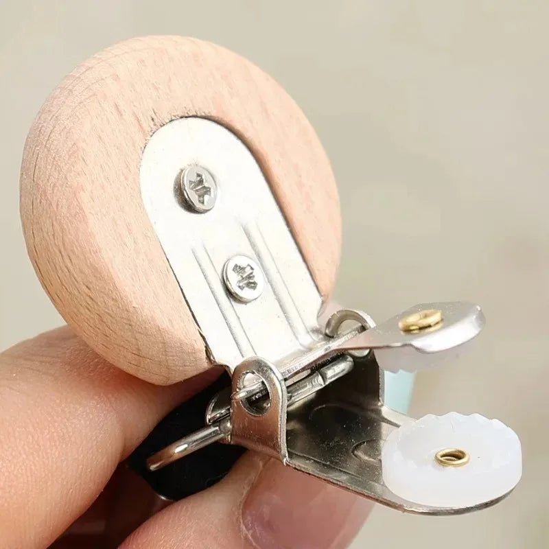 Portable Metal Towel Clip - No-Drill Multifunctional Storage Solution for Bathrooms 3