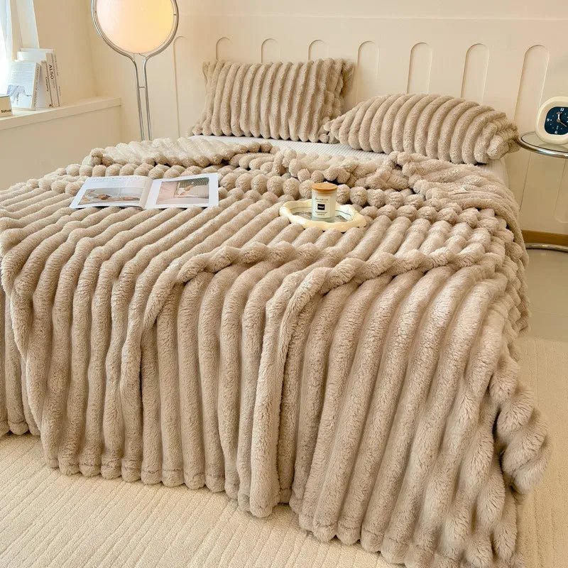 LUXEBUN – Cozy Faux Rabbit Fur Throw Blanket for Couch & Bed 7