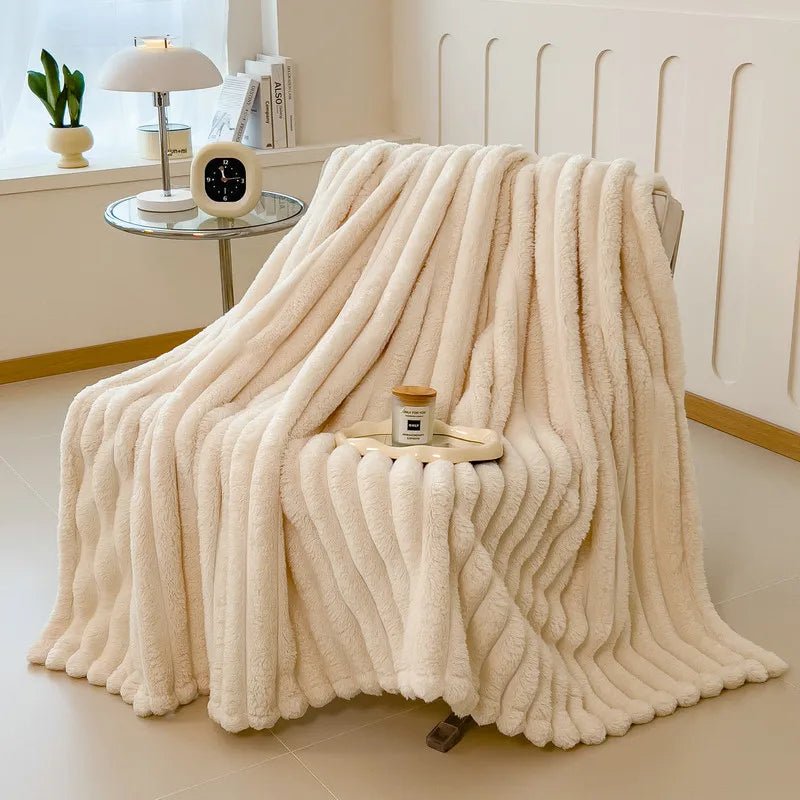 LUXEBUN – Cozy Faux Rabbit Fur Throw Blanket for Couch & Bed 3