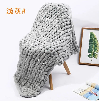 ComfaKnit – Couverture épaisse en minky faite main pour un confort ultime