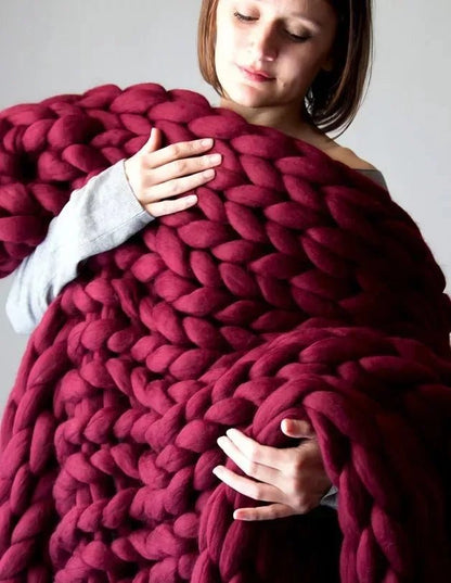 ComfaKnit – Couverture épaisse en minky faite main pour un confort ultime