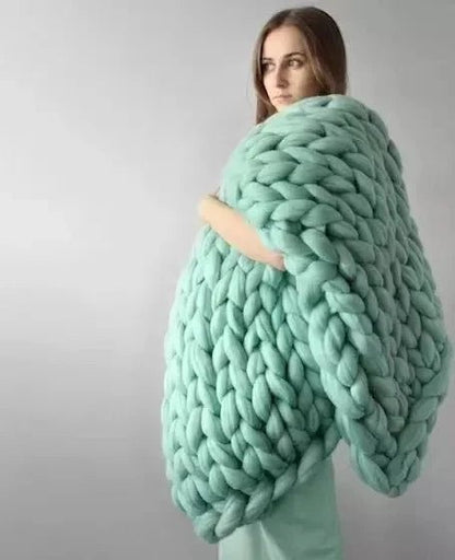 ComfaKnit – Couverture épaisse en minky faite main pour un confort ultime