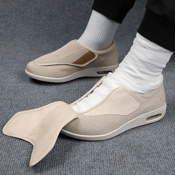 ComfortFit - Wide Diabetic Shoes with Memory Foam Insole for Swollen Feet 0