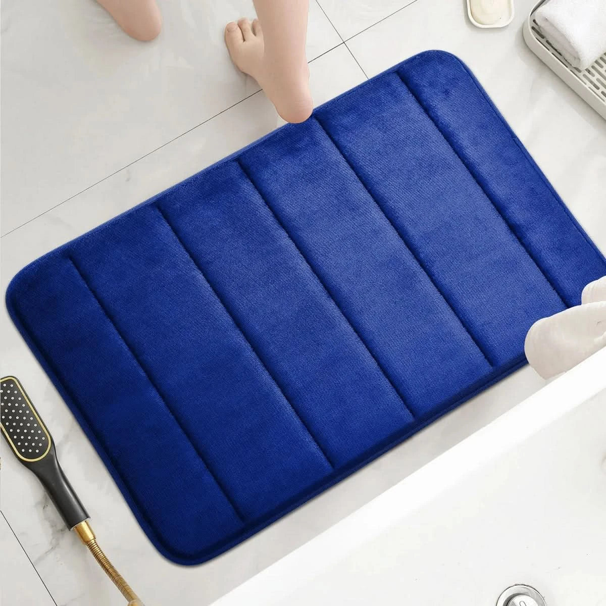 TAPPETO CORAL VELLUTO – Morbido Tappetino da Bagno con Design Antiscivolo per Comfort e Sicurezza