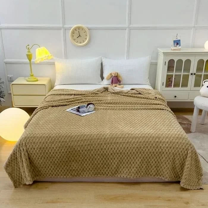 HOMELY – Soft Plaid Comfort for Everyday Living