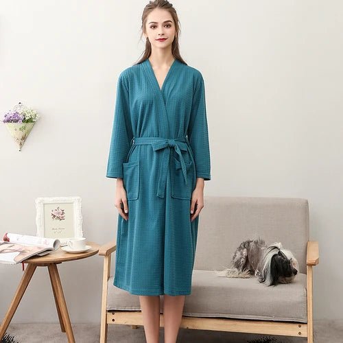 CottonWave – Unisex Waffle Bathrobe Made of Polyester