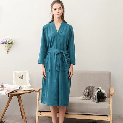 CottonWave – Unisex Waffle Bathrobe Made of Polyester