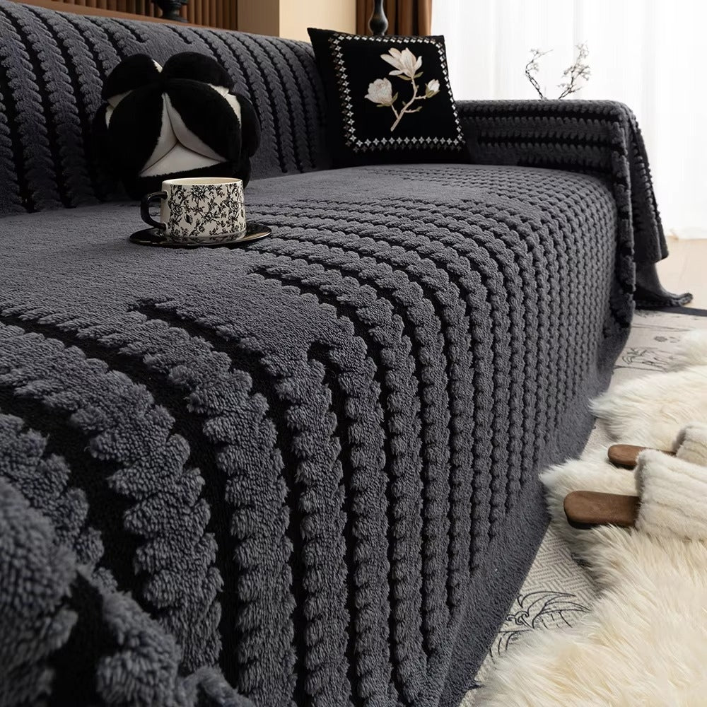 CouchGuard – Plush sofa cover with non-slip backing