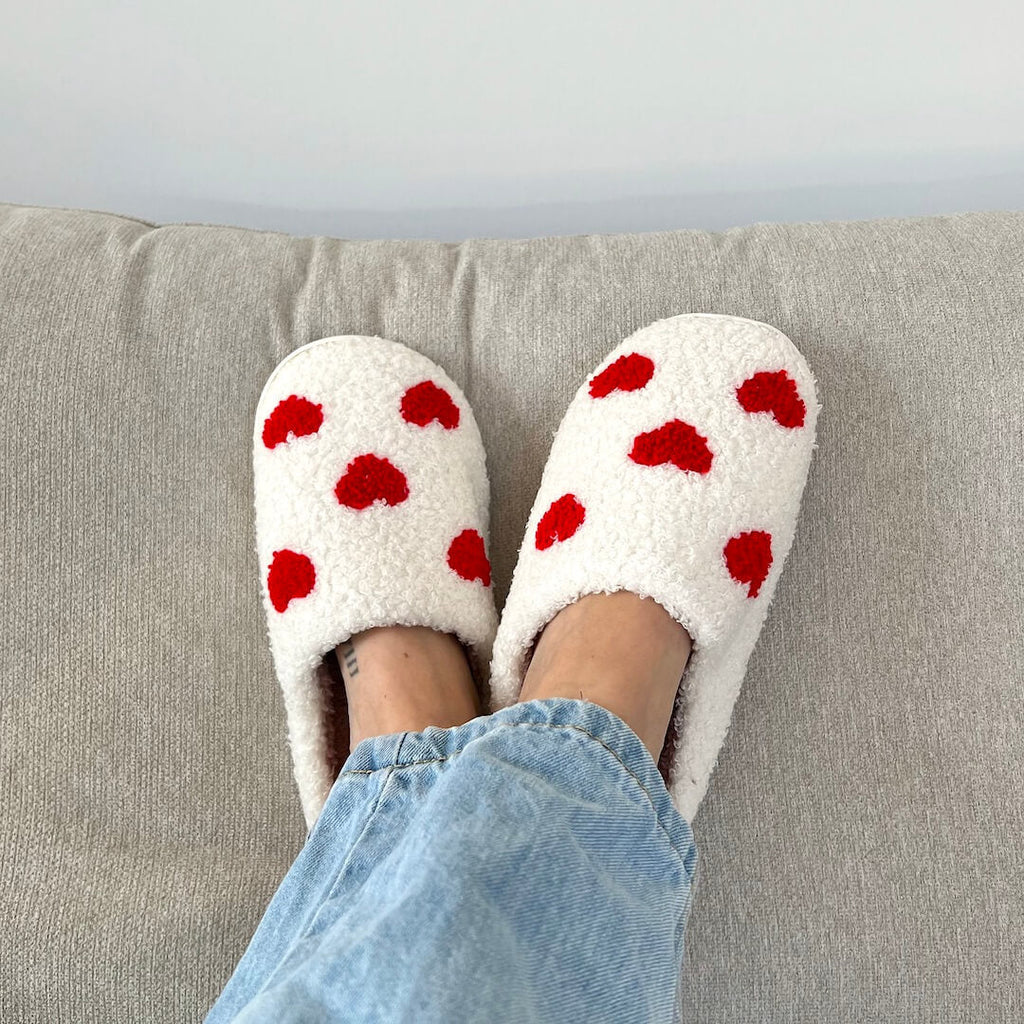 Cozyheart Slipper - Plush slippers with heart design for women 0