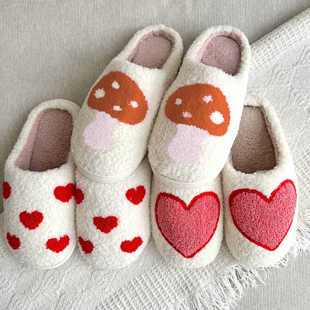 Cozyheart Slipper - Plush slippers with heart design for women 1