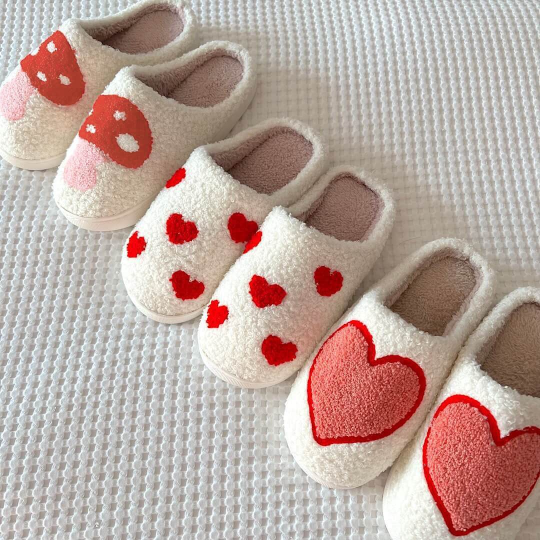 Cozyheart Slipper - Plush slippers with heart design for women 7