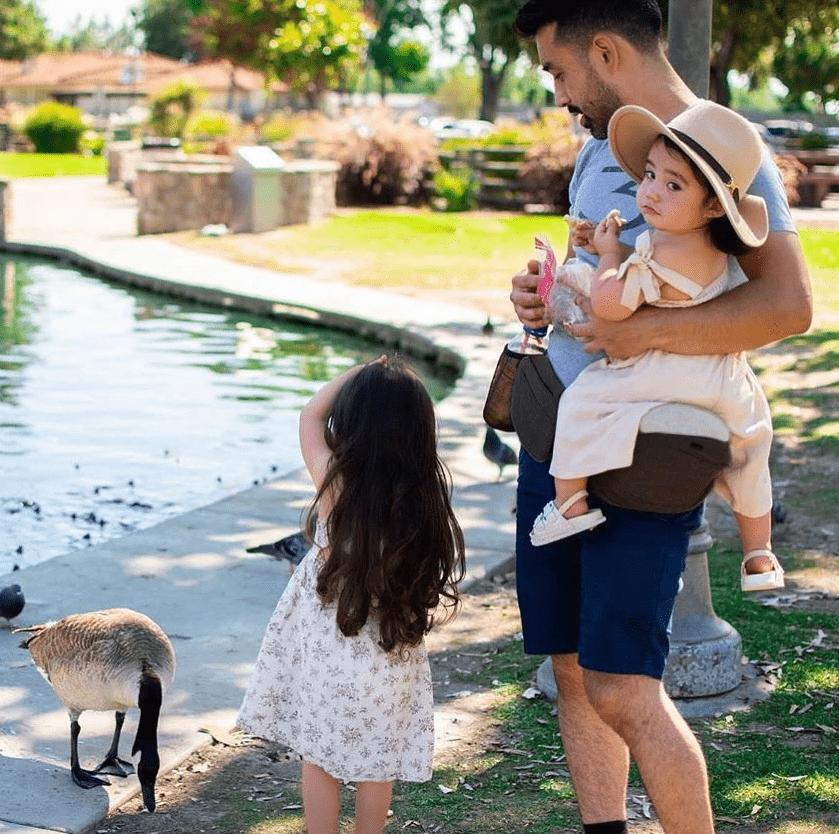 Cuddlelift Baby Carrier – Ergonomic and Comfortable Baby Carrier for Back-Friendly Wearing