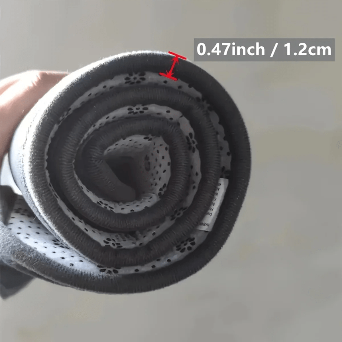 Tapis de salle de bain incurvé - Tapis de bain épais, absorbant et antidérapant pour la sécurité dans la salle de bain