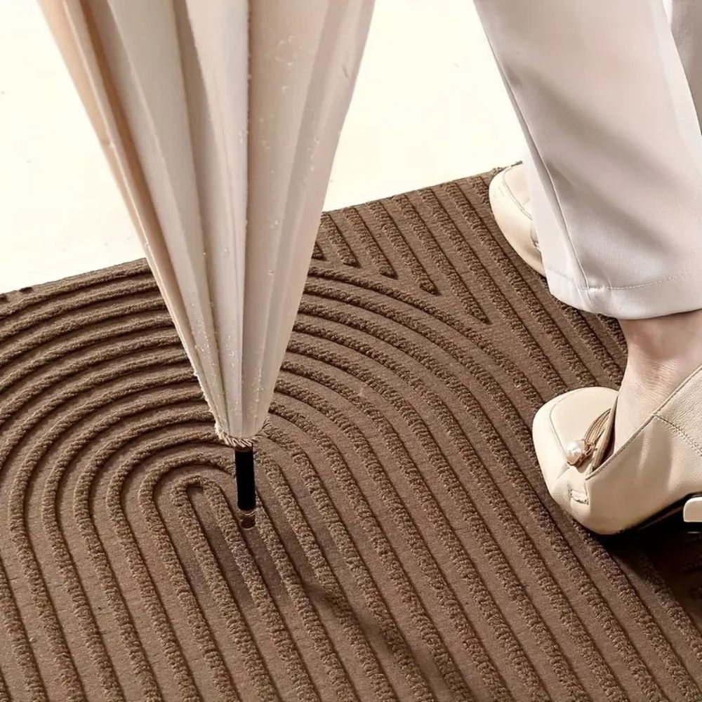 Curved Thread Line Door Mat - Microfiber Absorbent, Stylish & Washable 5