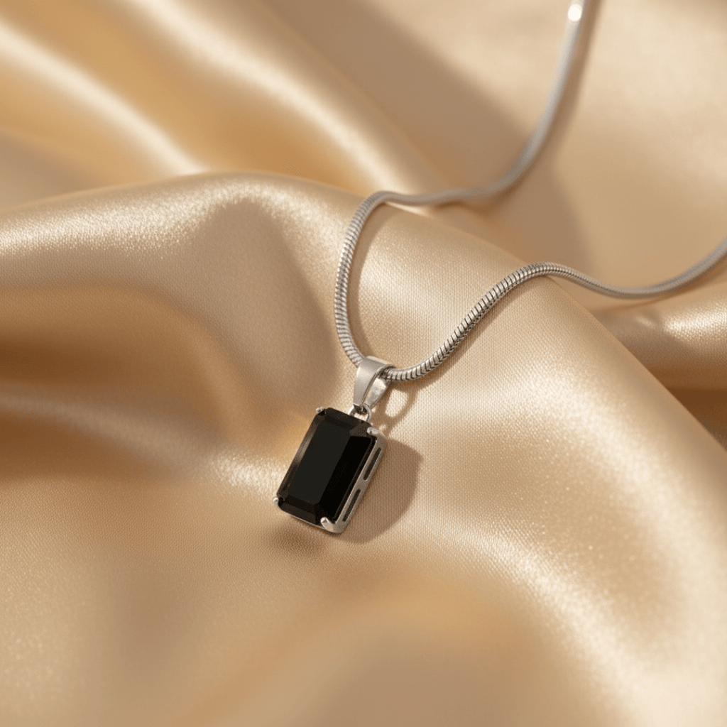 Deep Tide Onyx Hanger Ketting