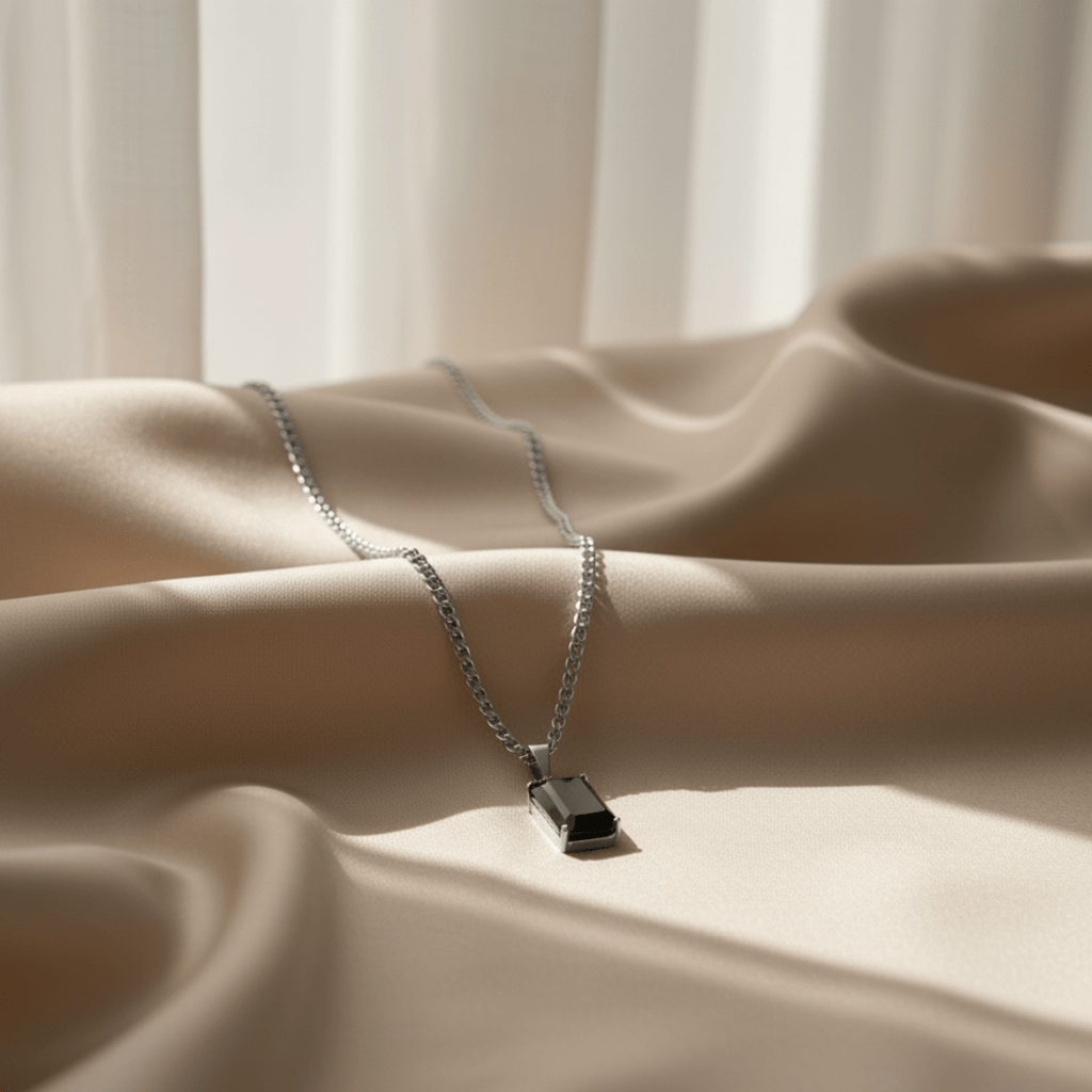 Deep Tide Onyx Hanger Ketting