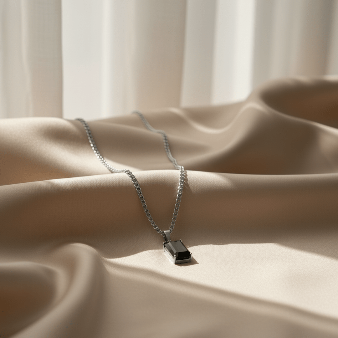 Deep Tide Onyx Hanger Ketting