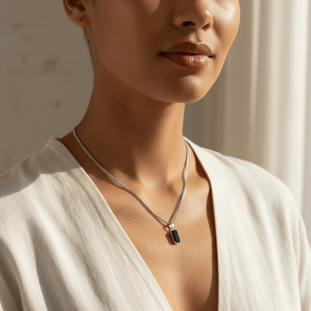 Deep Tide Onyx Hanger Ketting