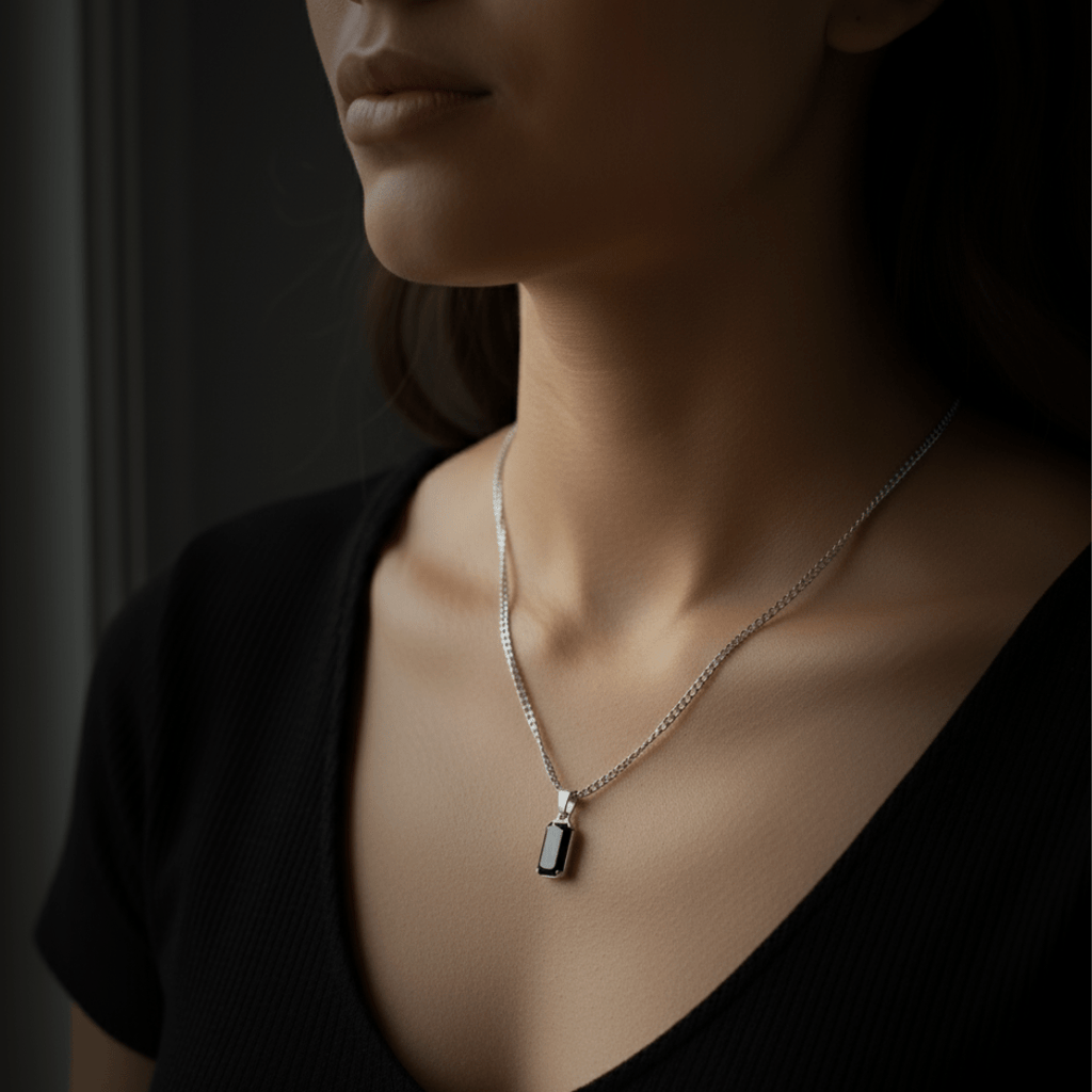 Deep Tide Onyx Hanger Ketting