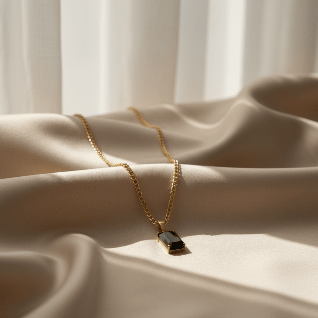 Deep Tide Onyx Hanger Ketting