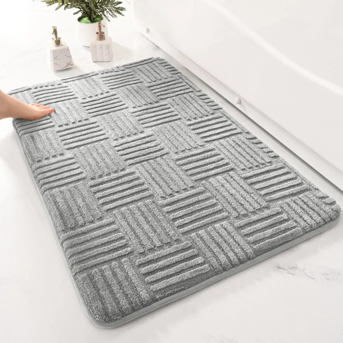 Thick Striped Non-Slip Bath Mat - Absorbent Bathroom Mats for Safety and Comfort 1
