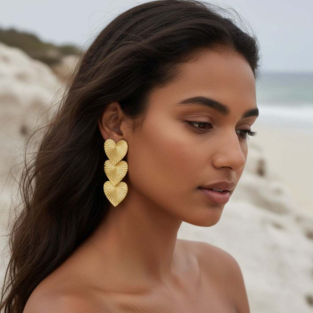 Dune Gesculpteerde Gouden Hart Oorbel