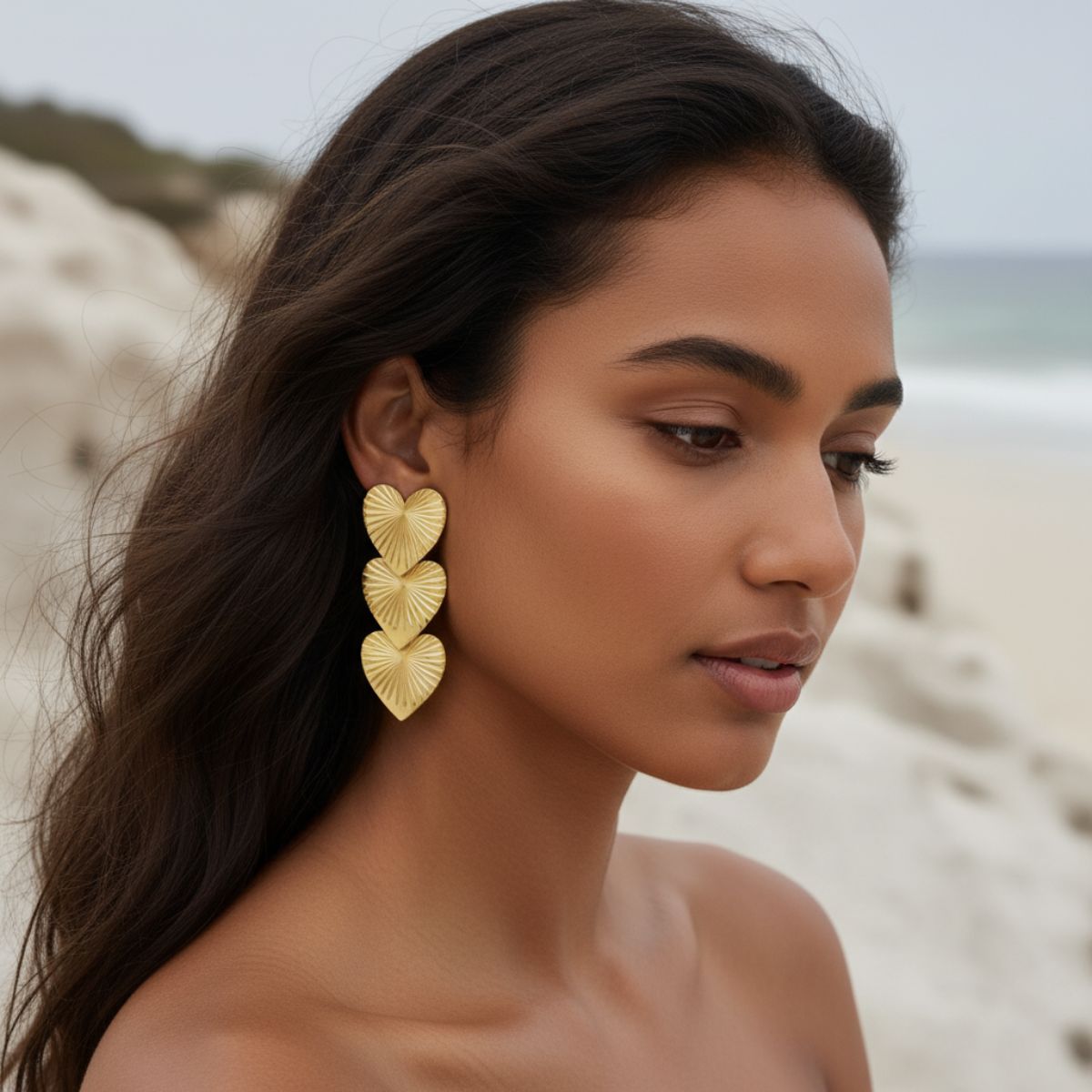 Dune Gesculpteerde Gouden Hart Oorbel