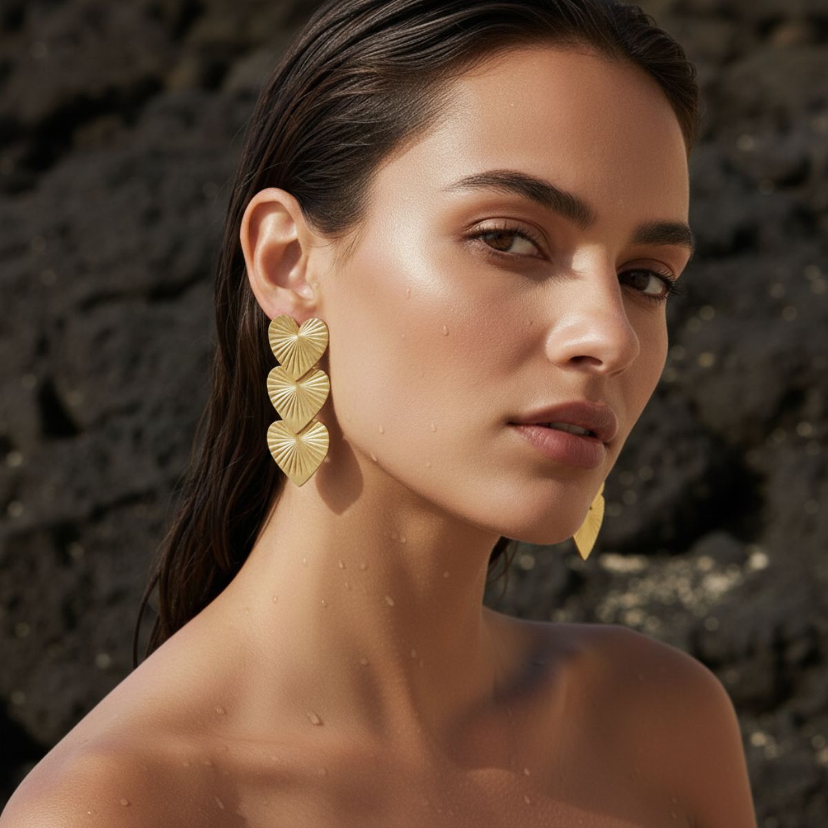 Dune Gesculpteerde Gouden Hart Oorbel