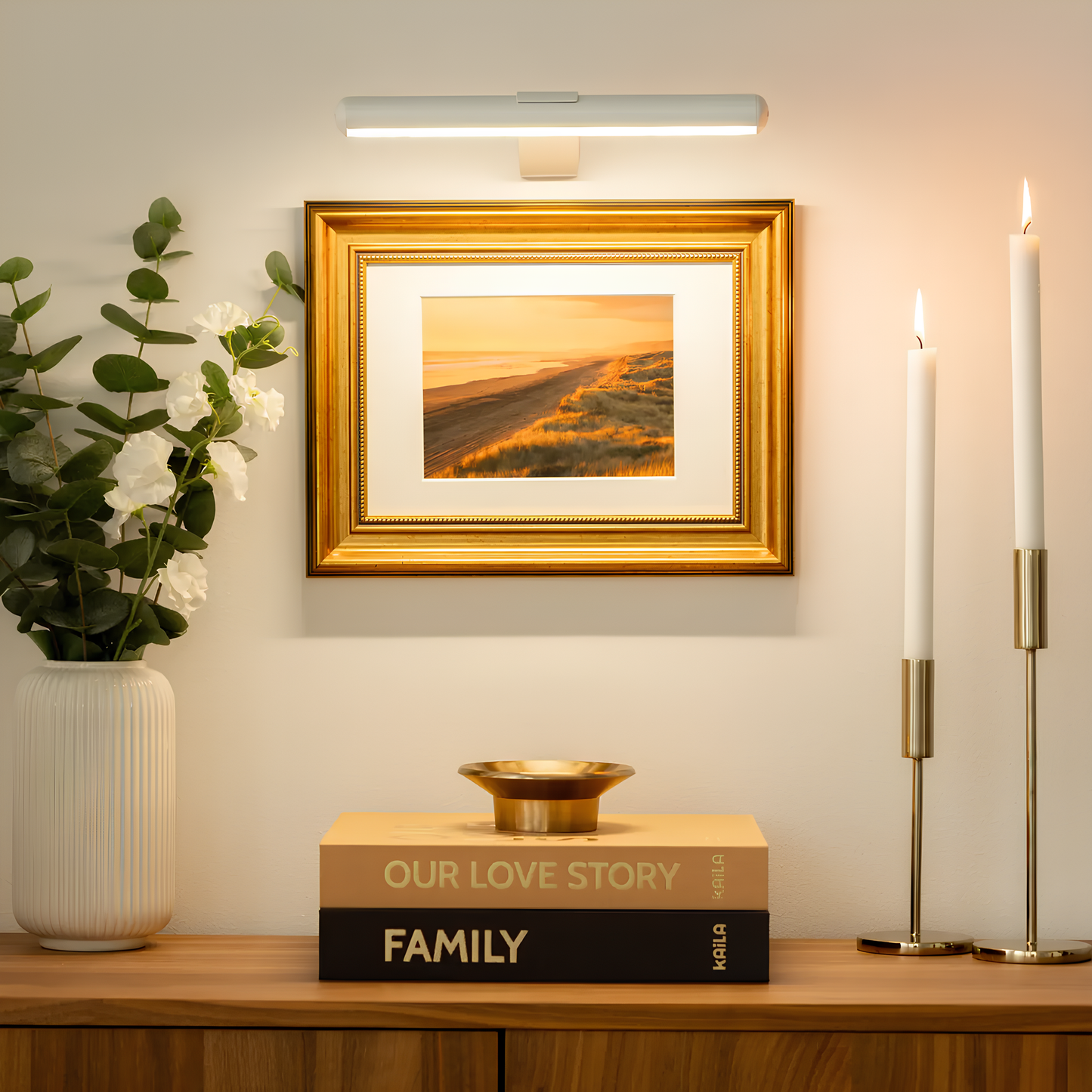 ArtGlow LED Wall Lamp – Wireless Lighting for Art and Decoration