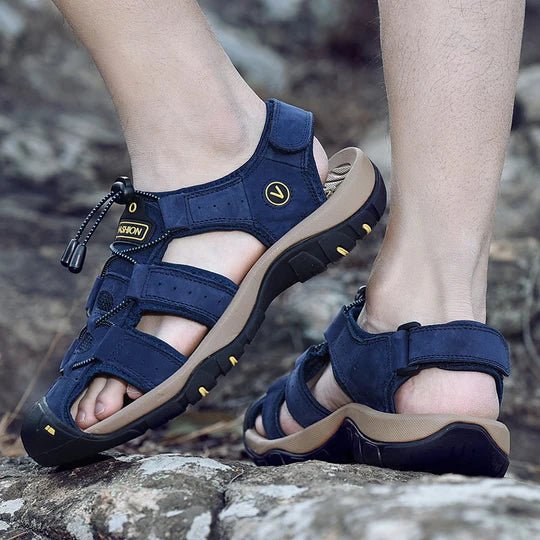 Elegance-Urban - Men's Closed Toe Walking Sandals with Adjustable Straps 1