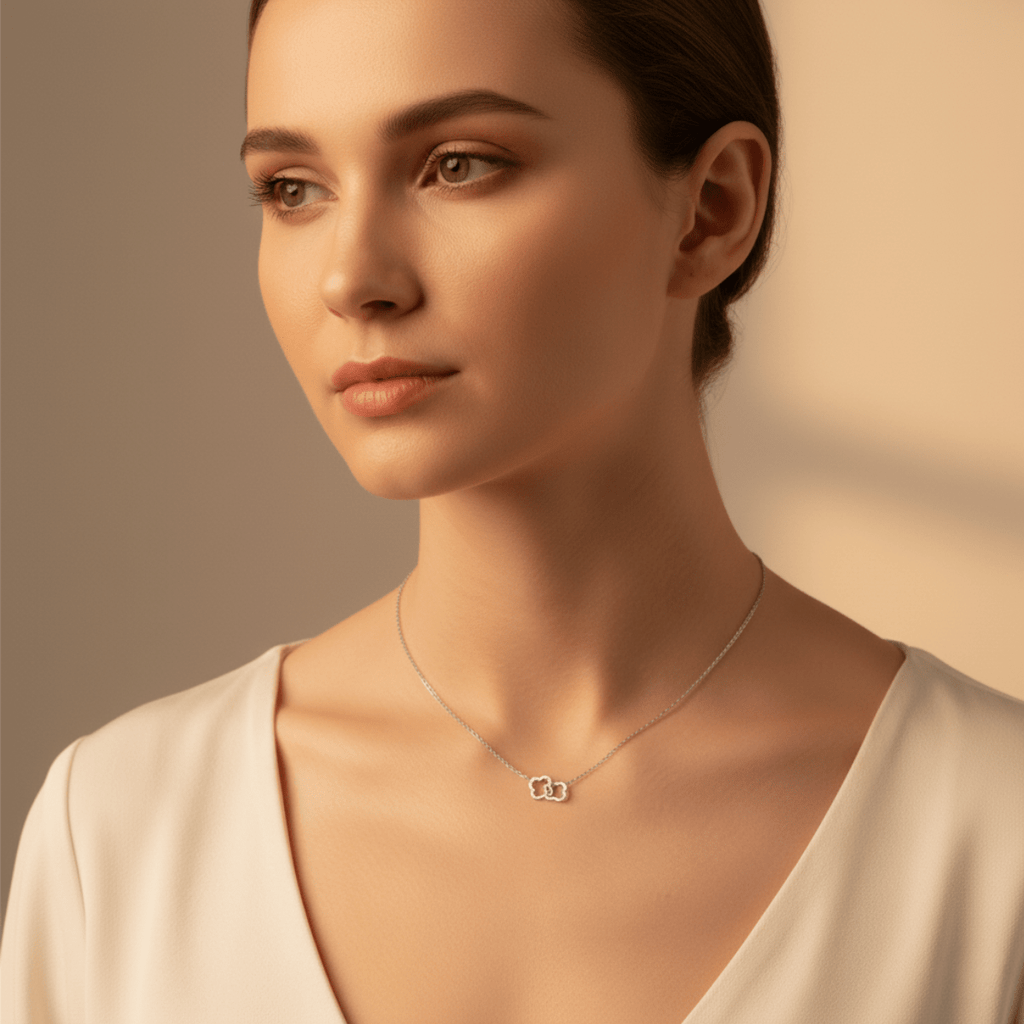 Elegante verstelbare zilverkleurige ketting met klaverontwerp - hypoallergeen roestvrij staal