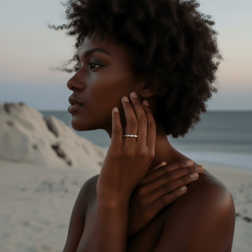 Anillo trenzado de cuerda oceánica