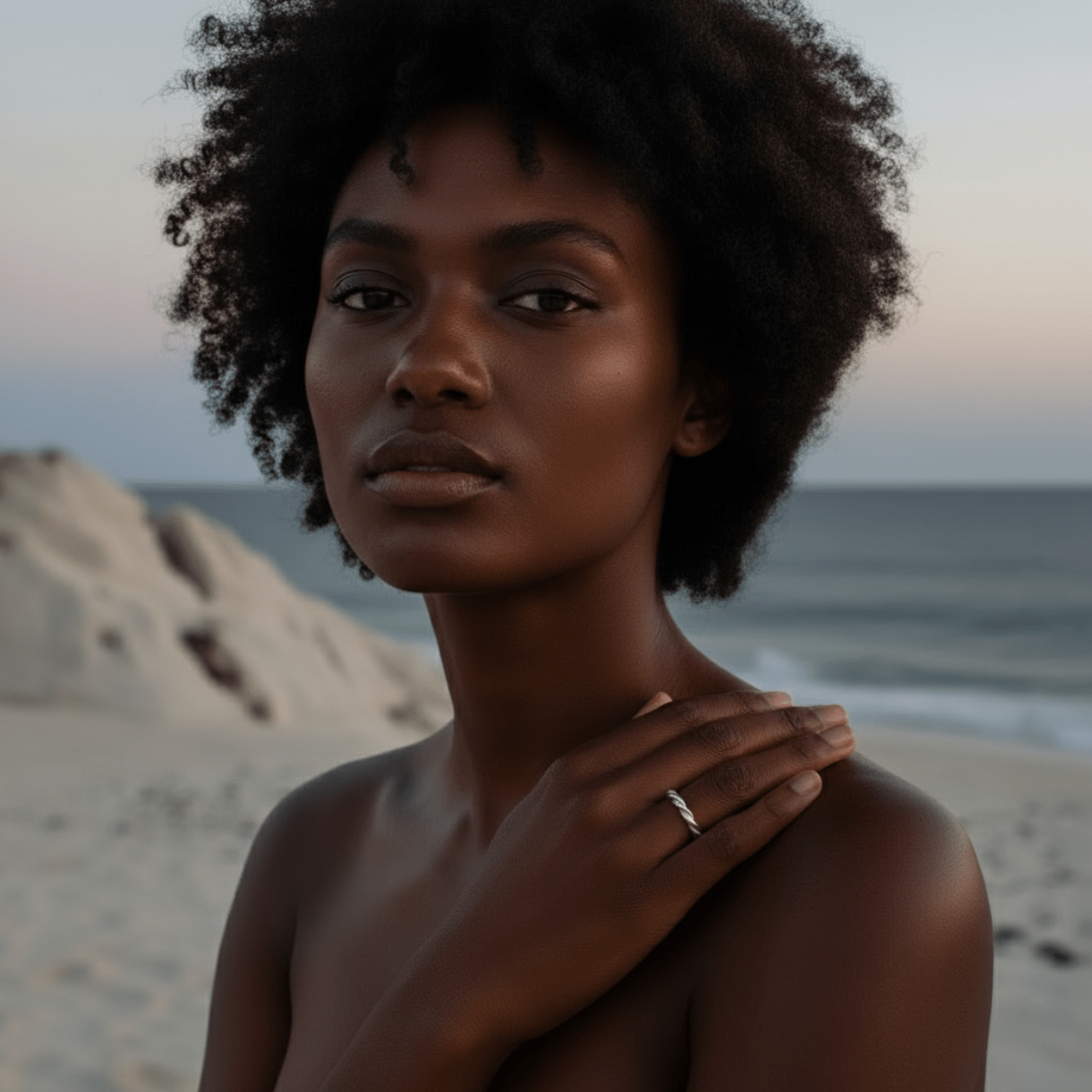 Anillo trenzado de cuerda oceánica