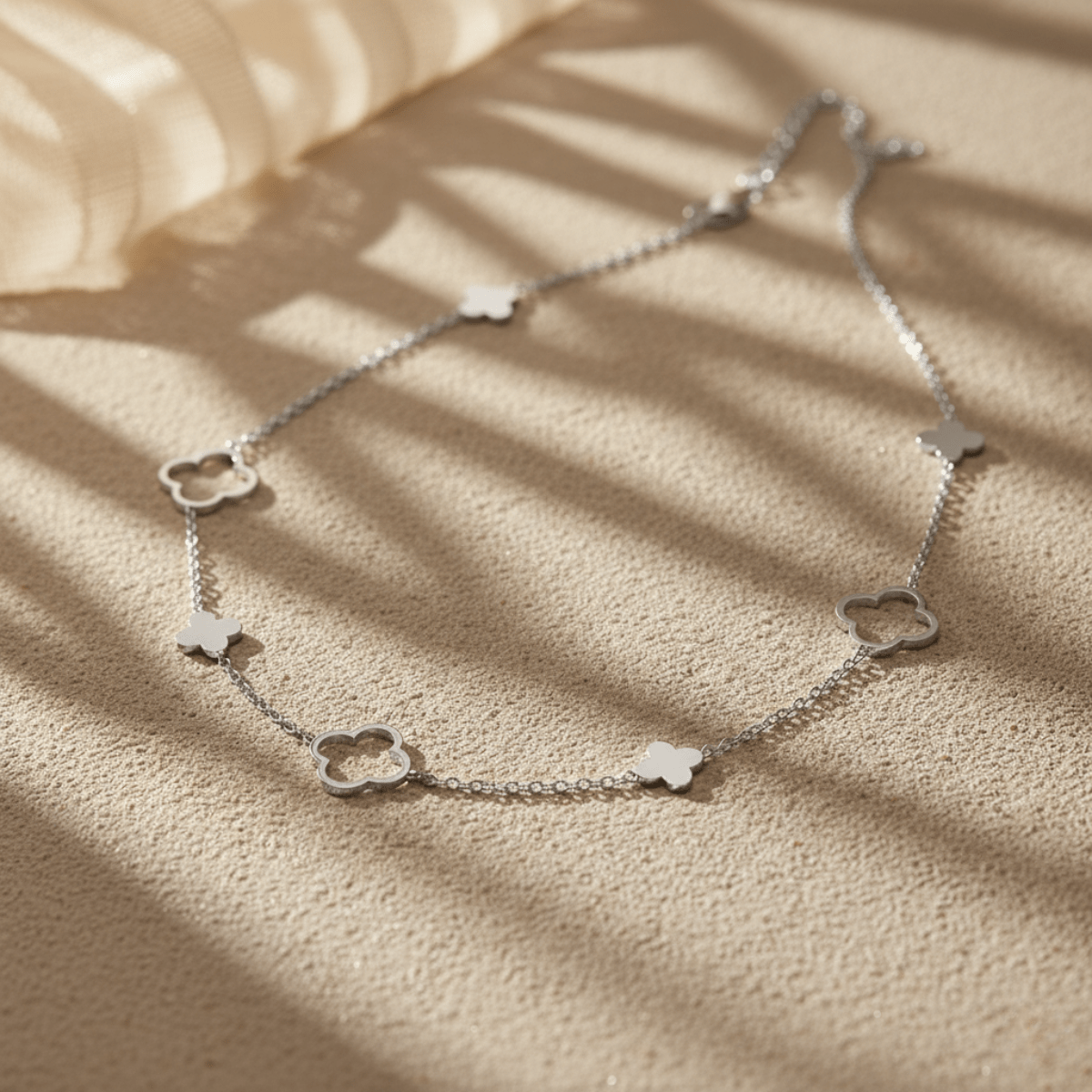 Elegante Klaver Ketting - Verstelbaar Roestvrijstalen Ontwerp voor Veelzijdige Styling