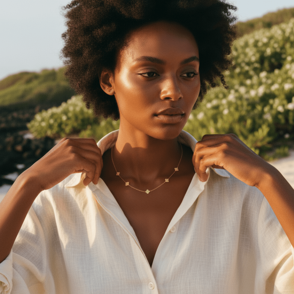 Elegante Bloemenhanger Ketting - Verstelbare Roestvrijstalen Sieraden, Waterdicht & Hypoallergeen