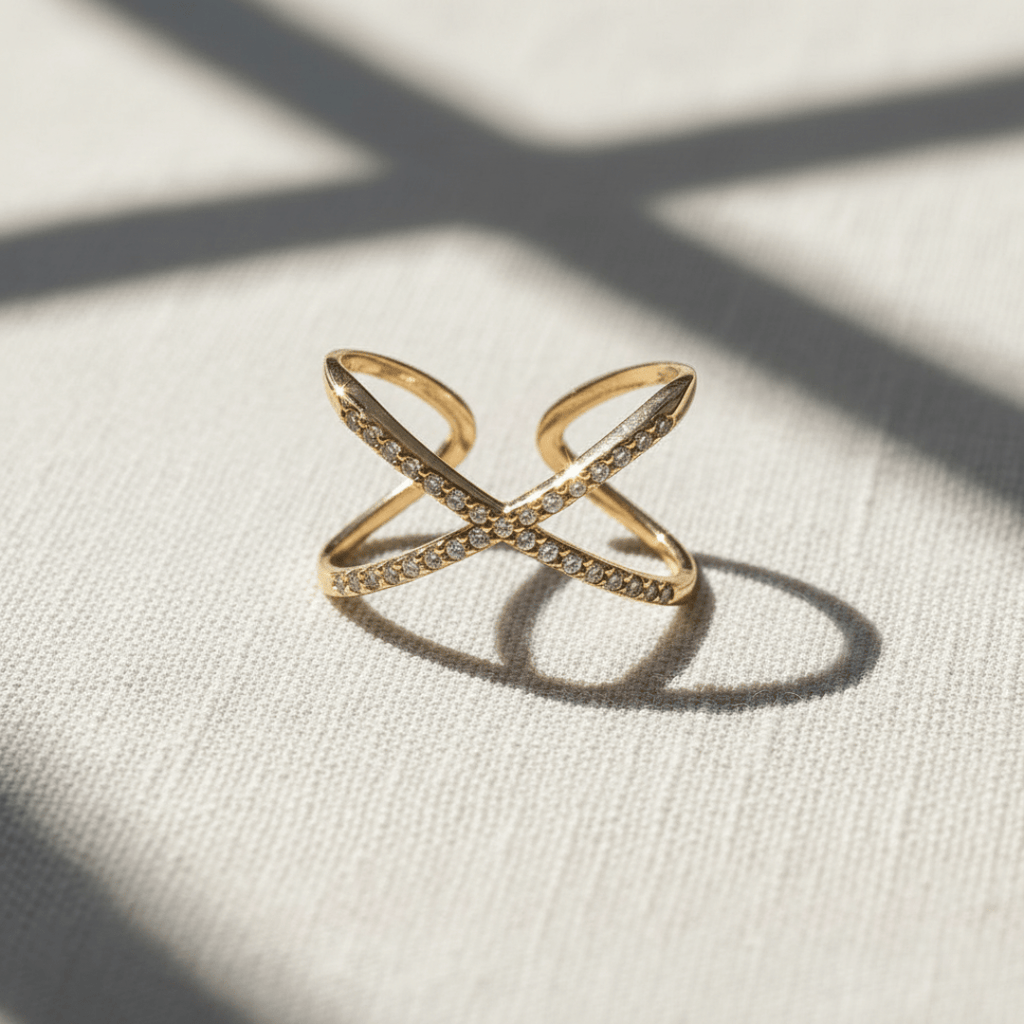 Bague élégante en forme de X couleur or avec cristaux étincelants - Acier inoxydable ajustable