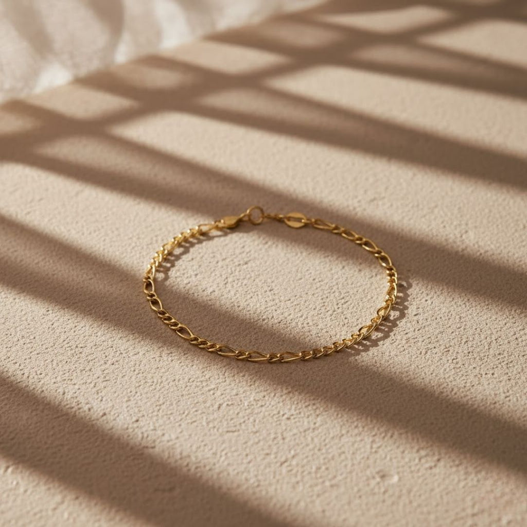 Elegant Mini Figaro Gouden Armband