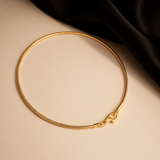 Elegant Minimalist Wristwatch with Unique Snake Buckle for Timeless Style 1