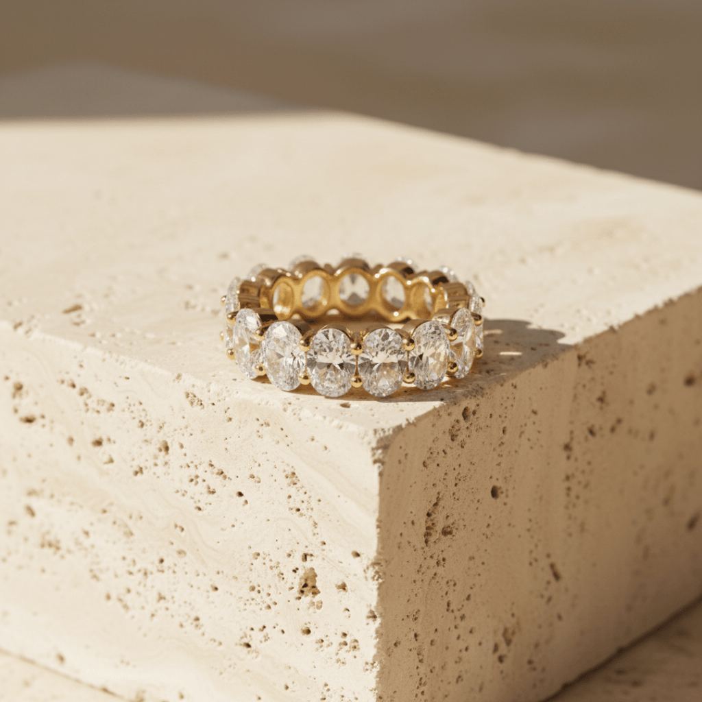 Elegante ovale eternity ring - goud- of rhodiumgeplateerd met cubic zirconia