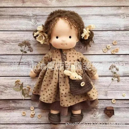 ELORA – Bambola Waldorf fatta a mano in cotone