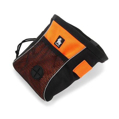 Émile Adventure-waterproof snack bag for outdoor adventure with dog-6