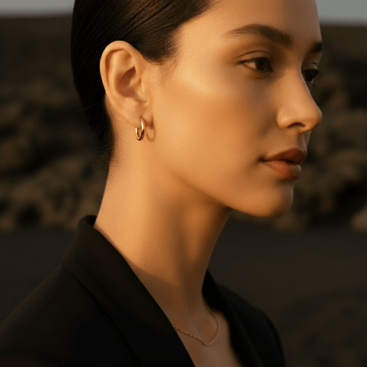 Door de zee verweerde gouden zilveren oorringen