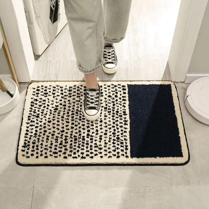 FORMIVA – Abstract Handmade Bath Mat with Non-Slip Backing for Bathroom 4