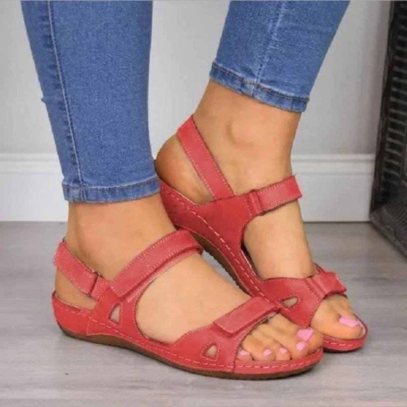 ELEVIA – women’s orthopedic walking sandals designed for cushioned comfort and effortless daily support 2