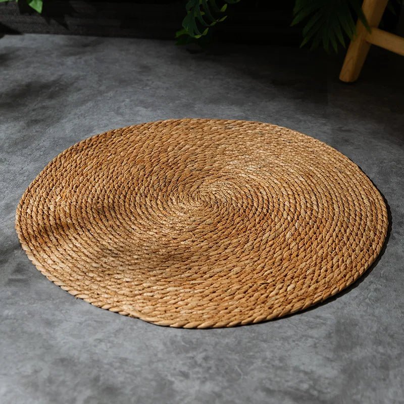 CLAWCARE – Eco-Friendly Rattan Cat Scratcher Mat for Healthy Nails and Furniture Safety 5
