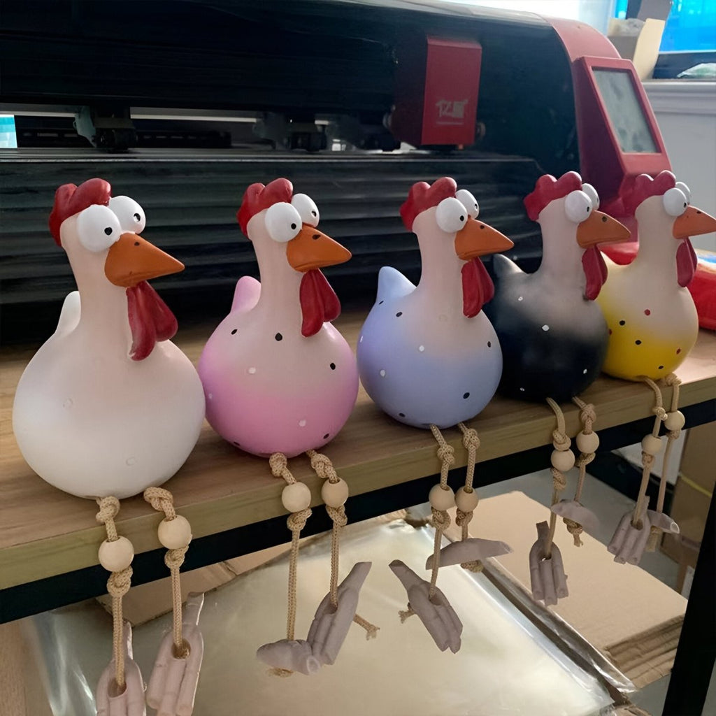 CLUCKNEST – Big-Eyed Chicken Statue in Weatherproof Resin for Charming Garden Décor 3