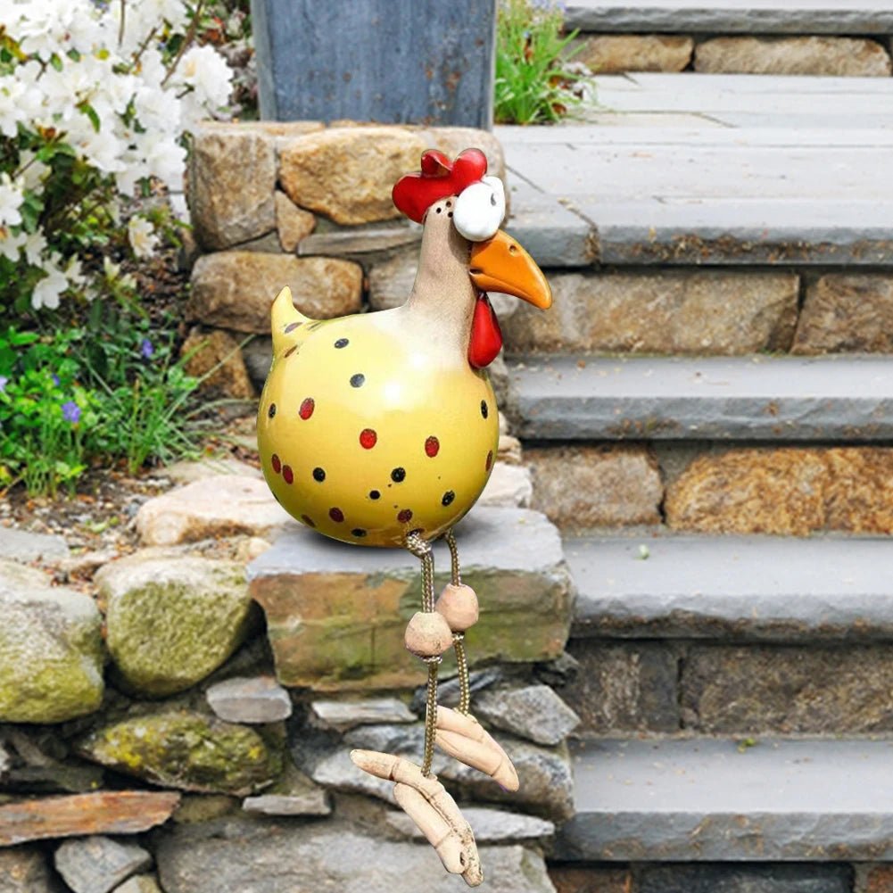 CLUCKNEST – Big-Eyed Chicken Statue in Weatherproof Resin for Charming Garden Décor 2