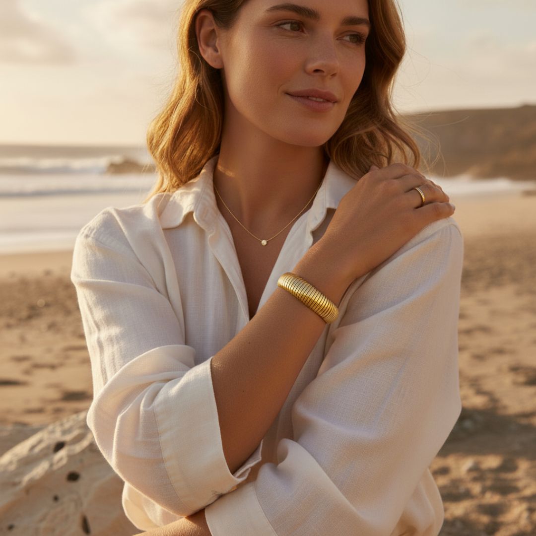 Bracciale Rigido Geometrico - Acciaio Inossidabile Dorato, Impermeabile e Ipoallergenico