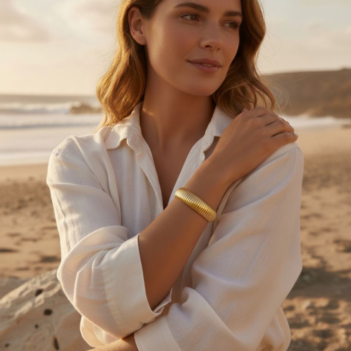 Golden Coastal Contour Bangle