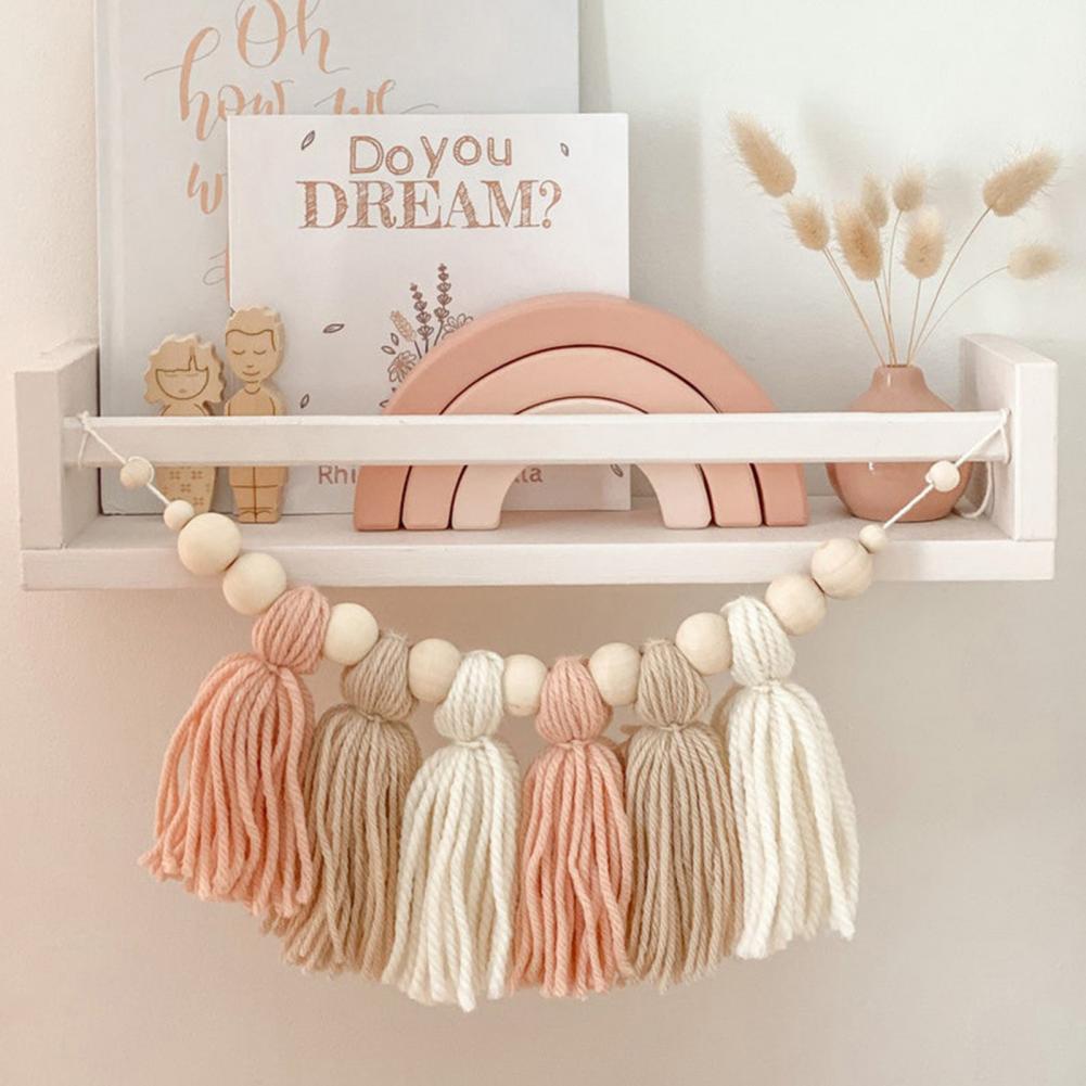 Glow String Baby Room Garland – Soft Wooden Bead Decoration for a Calm and Magical Atmosphere